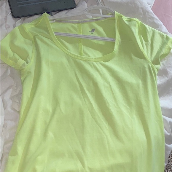 Workout shit - Picture 1 of 1